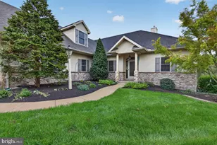 2477 Zell Ct, Hummelstown, PA 17036 - Photo 1