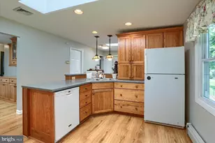 2154 S 3rd Ave, Steelton, PA 17113 - Photo 12