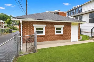 2012 Bellevue Rd, Harrisburg, PA 17104 - Photo 8