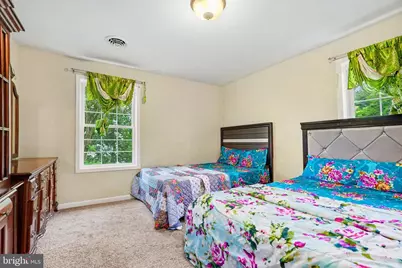725 Lindenwood Lane, Harrisburg, PA 17113 - Photo 18