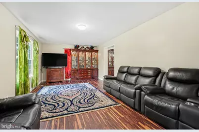 725 Lindenwood Lane, Harrisburg, PA 17113 - Photo 6