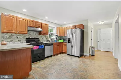 725 Lindenwood Lane, Harrisburg, PA 17113 - Photo 10