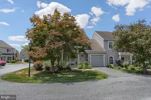 240 Crescent, Hershey, PA 17033 - Photo 2