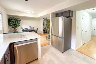 320 Woodland View Ct, Harrisburg, PA 17110 - Photo 6