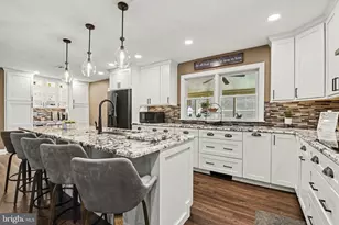 7949 Bayard Dr, Hummelstown, PA 17036 - Photo 10