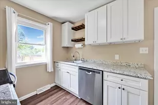 4703 Clarendon St, Harrisburg, PA 17109 - Photo 12