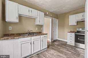 1010 N 18th St, Harrisburg, PA 17103 - Photo 10