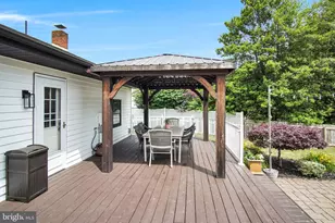 1098 Hillview Ln, Hershey, PA 17033 - Photo 32