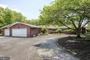 4225 Orchard Hill Rd, Harrisburg, PA 17110 - Photo 2