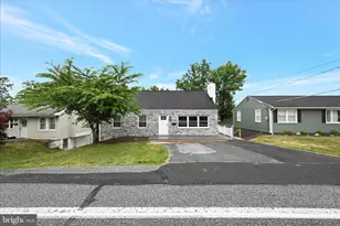3947 Elmerton Ave, Harrisburg, PA 17109 - Photo 2