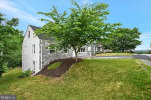 3947 Elmerton Ave, Harrisburg, PA 17109 - Photo 4
