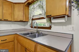 23 Shirley Dr, Middletown, PA 17057 - Photo 10