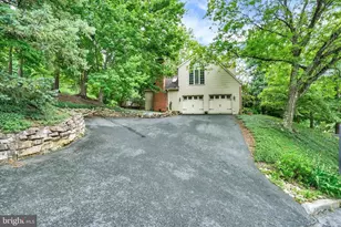 4701 Rock Ledge Dr, Harrisburg, PA 17110 - Photo 32