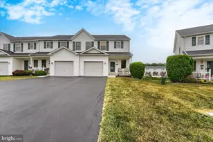 215 Meadow Ln, Harrisburg, PA 17112 - Photo 2