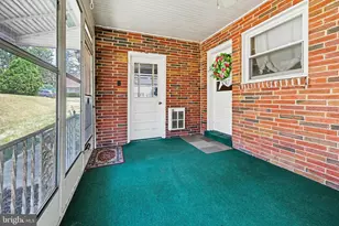 400 Rosewood Ln, Harrisburg, PA 17111 - Photo 4