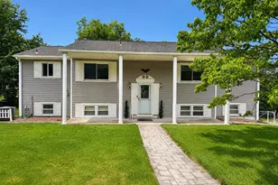 469 Hoffman Dr, Harrisburg, PA 17111 - Photo 1