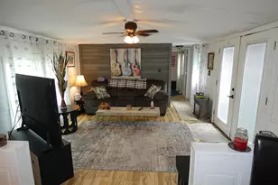36 Dallas Dr, Grantville, PA 17028 - Photo 2