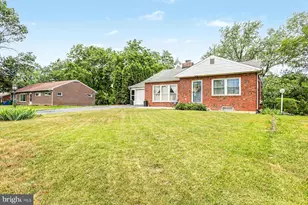 5016 Irene Dr, Harrisburg, PA 17112 - Photo 4