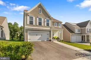 1744 Driftstone Dr, Harrisburg, PA 17110 - Photo 2