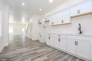 1642 Market St, Harrisburg, PA 17103 - Photo 10