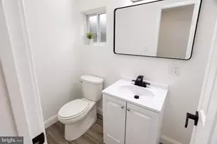 1642 Market St, Harrisburg, PA 17103 - Photo 16