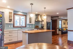 371 Elm Ave, Hershey, PA 17033 - Photo 8