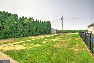 1421 E Derry Rd, Hershey, PA 17033 - Photo 38