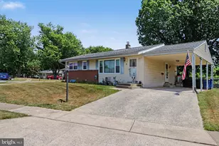 5 Shirley Dr, Middletown, PA 17057 - Photo 2