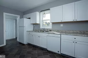 340 S Wood St, Middletown, PA 17057 - Photo 6