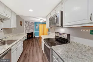2631 Cranberry Cir, Harrisburg, PA 17110 - Photo 14