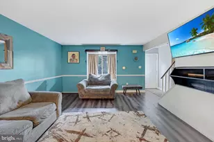 2631 Cranberry Cir, Harrisburg, PA 17110 - Photo 10