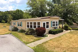 390 N Crawford Rd, Grantville, PA 17028 - Photo 2