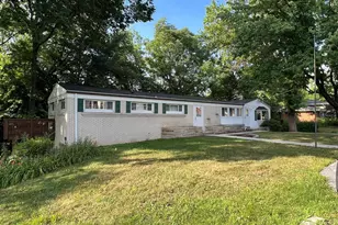 5136 Sunset Dr, Harrisburg, PA 17112 - Photo 2