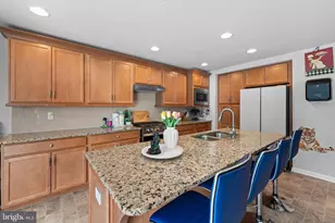 1722 Bradley Dr, Harrisburg, PA 17110 - Photo 16
