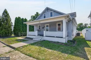 416 E Derry Rd, Hershey, PA 17033 - Photo 2