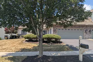 1131 Cord Dr, Hummelstown, PA 17036 - Photo 2