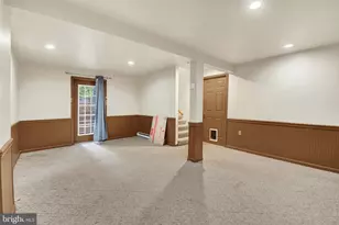 2009 Deer Path Rd, Harrisburg, PA 17110 - Photo 32