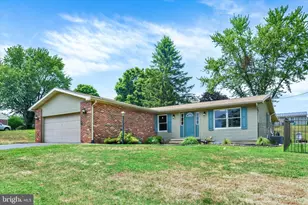 120 Denison Dr, Dauphin, PA 17018 - Photo 1