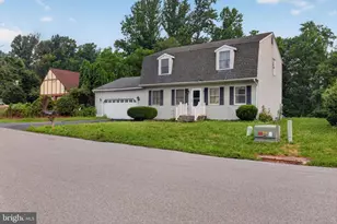 5570 Merivale Ct, Harrisburg, PA 17112 - Photo 2