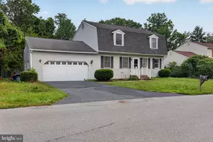 5570 Merivale Ct, Harrisburg, PA 17112 - Photo 2