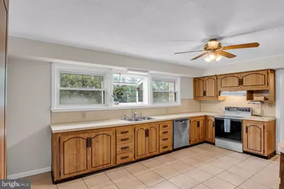 601 Gaynor Lane, Harrisburg, PA 17111 - Photo 8