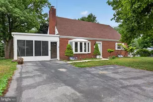 5595 Arminda St, Harrisburg, PA 17109 - Photo 1