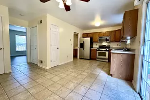 556 Downington Ct, Harrisburg, PA 17112 - Photo 8