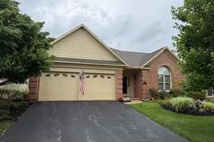 122 Almond Dr, Hershey, PA 17033 - Photo 2