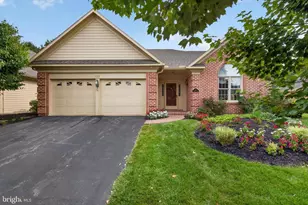 122 Almond Dr, Hershey, PA 17033 - Photo 1