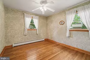302 Robin Rd, Hershey, PA 17033 - Photo 12