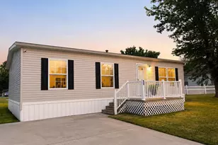 56 Charles St, Red Lion, PA 17022 - Photo 1