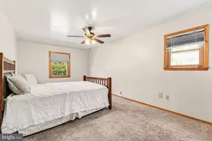 992 Martin Ln, Harrisburg, PA 17111 - Photo 22