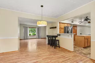 992 Martin Ln, Harrisburg, PA 17111 - Photo 12