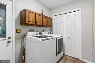 4317 Winthrop Dr, Harrisburg, PA 17112 - Photo 16